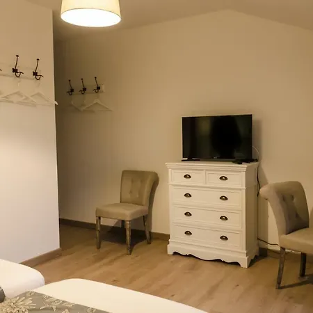 بيت ضيافة La Maternite Villieu